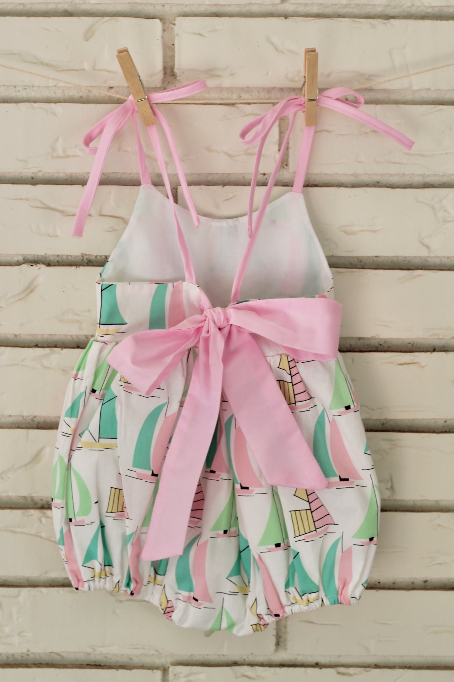 Sailboat Collection Infant + Toddler Girls Bow Bubble